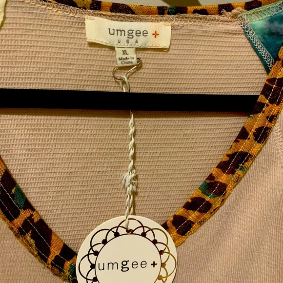 Cute top - Picture 3 of 3